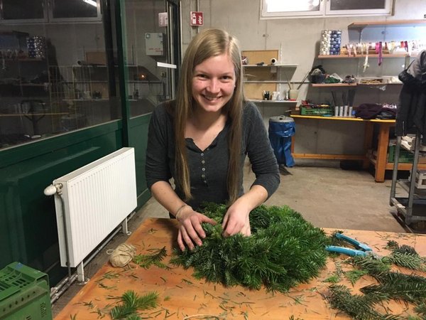 Adventkranzbinden LJ Ybbs-St.Martin