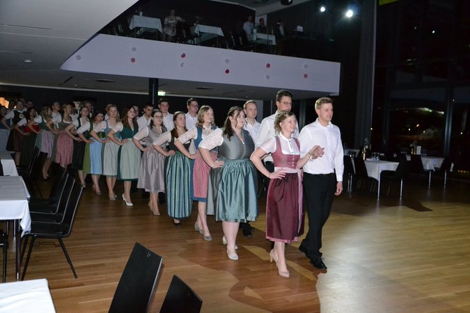 Bezirksball 2023 - Eintanzen