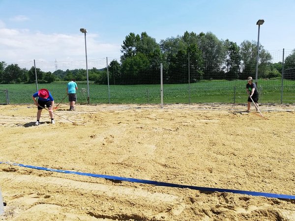 Volleyballplatz herrichten | Petzenkirchen-Bergland