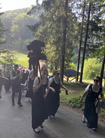 Auftaunzt und Aufg´spüt