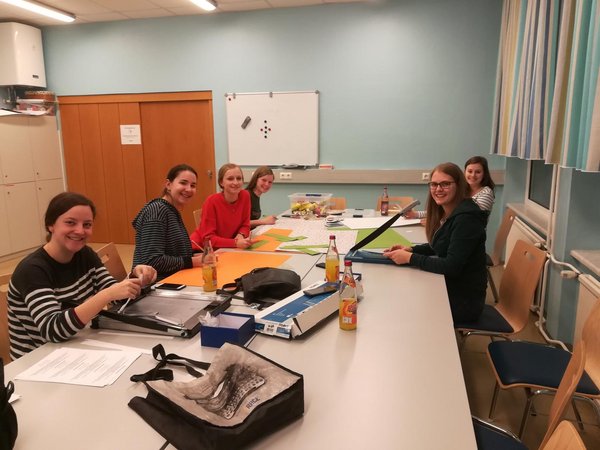 Burschenkochen + Einladungen Basteln LJ Ybbs-St.Martin