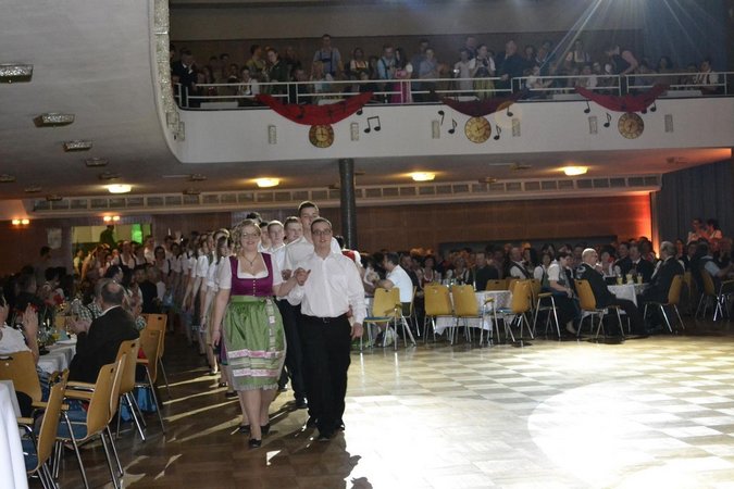 Eröffnung des Bezirksballs