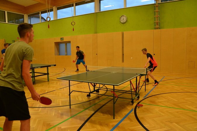 Tischtennistunier + Spendenübergabe  Mobile Kinderkrankenpflege MOKI NÖ LJ Ybbs - St. Martin